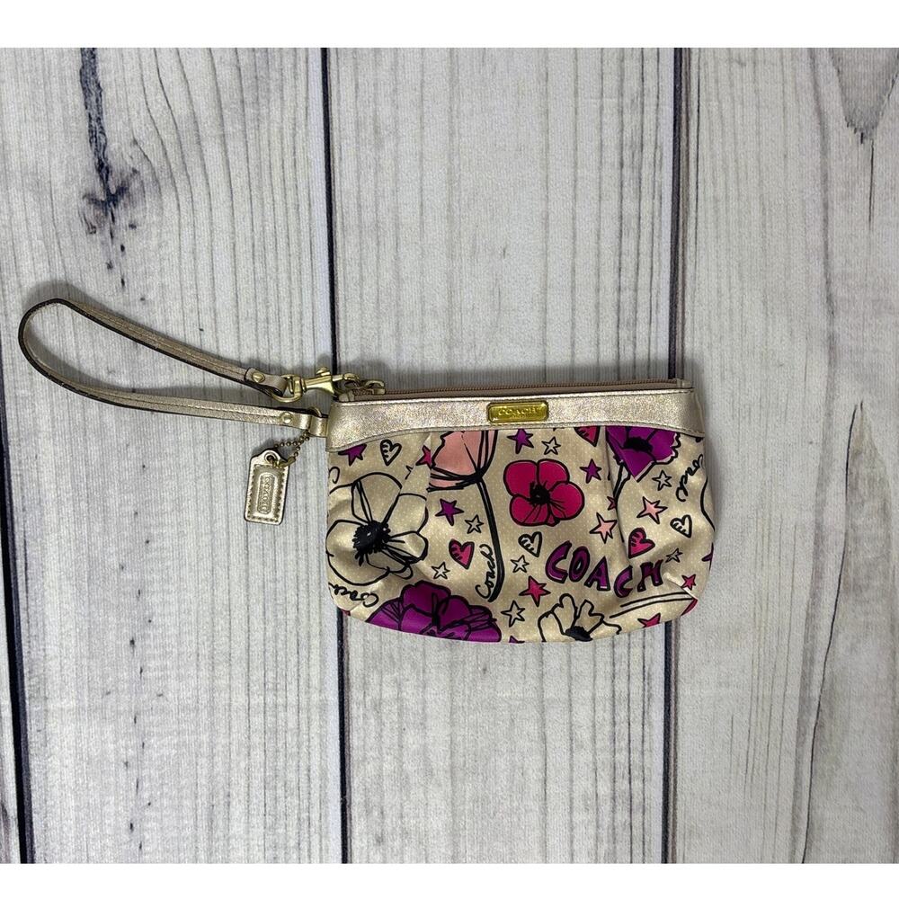 Coach Poppy Kyra Floral Print Pleated Wristlet Gold Purse Bag Floral